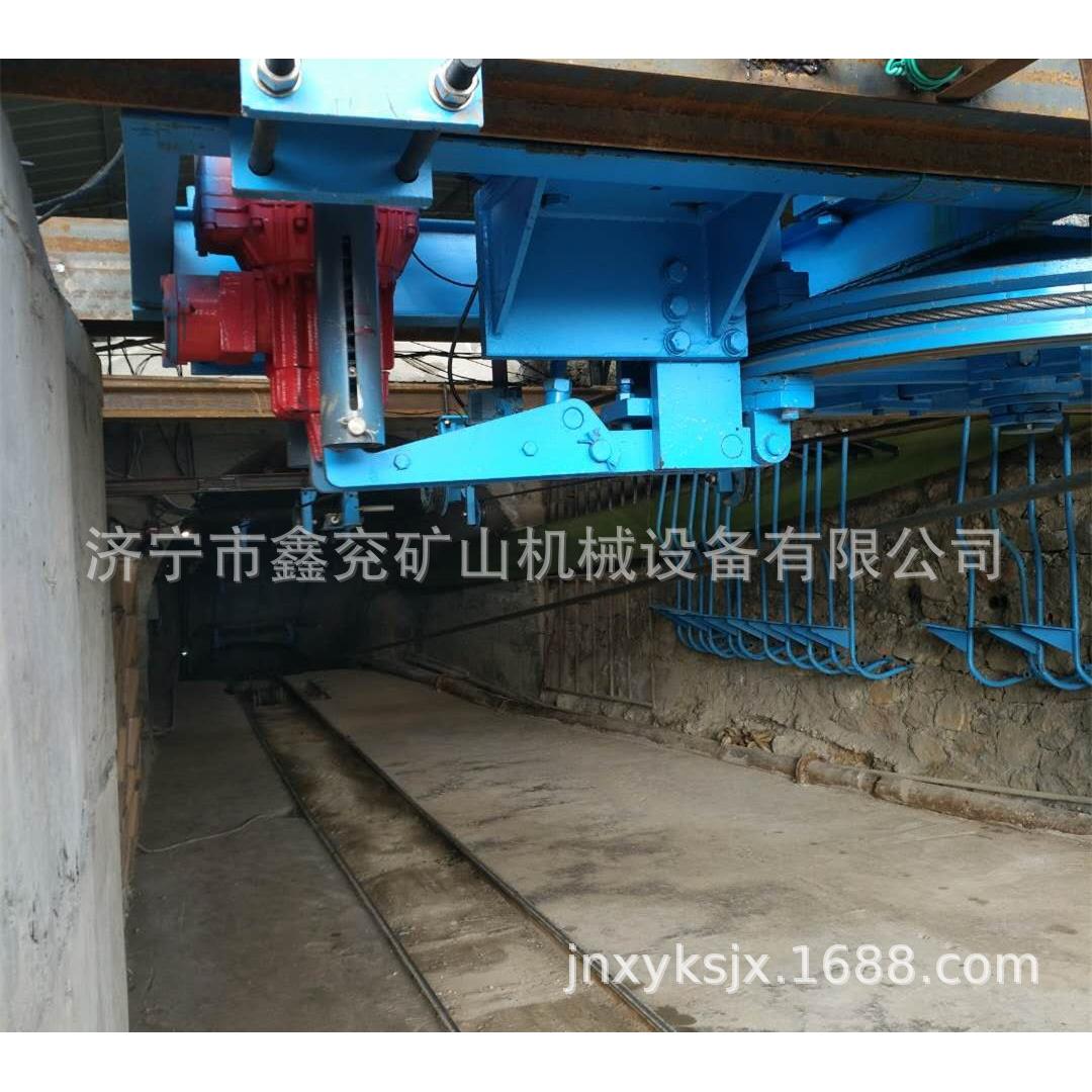 煤矿大坡度可摘挂抱索器架空乘人装置
